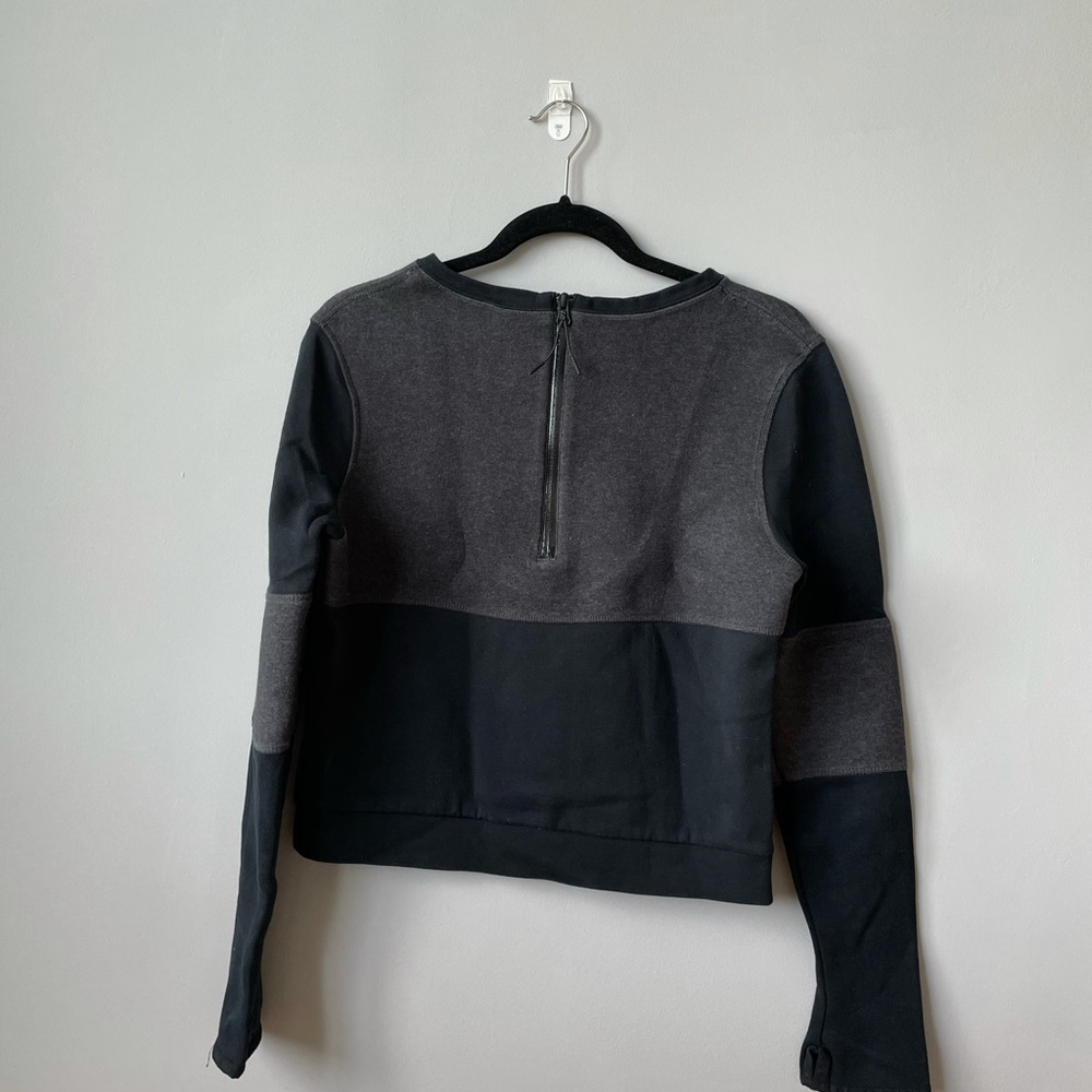 Nike Sportswear Tech Fleece Crew Sweatershirt 🖤 - Picture 3 of 12